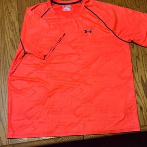 Under Armour Men's Orange Athletic Shirt loose fit 2XL
